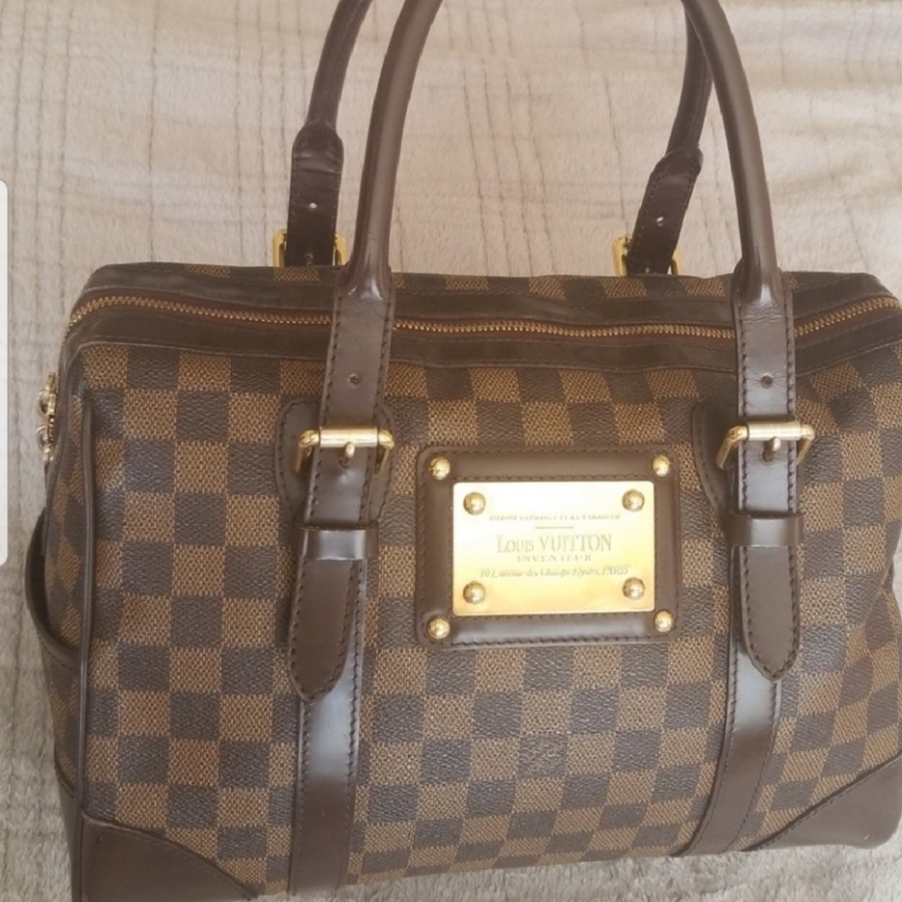 Louis Vuitton Damier Ebene Berkeley
